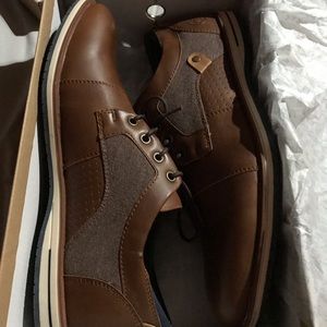 NWT Men’s BullBoxer Shoes!